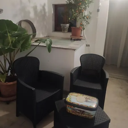 Centro, Stile Siciliano, Balconi E Terrazzino Interno Parcheggio Alfycodindia Apartment Catania